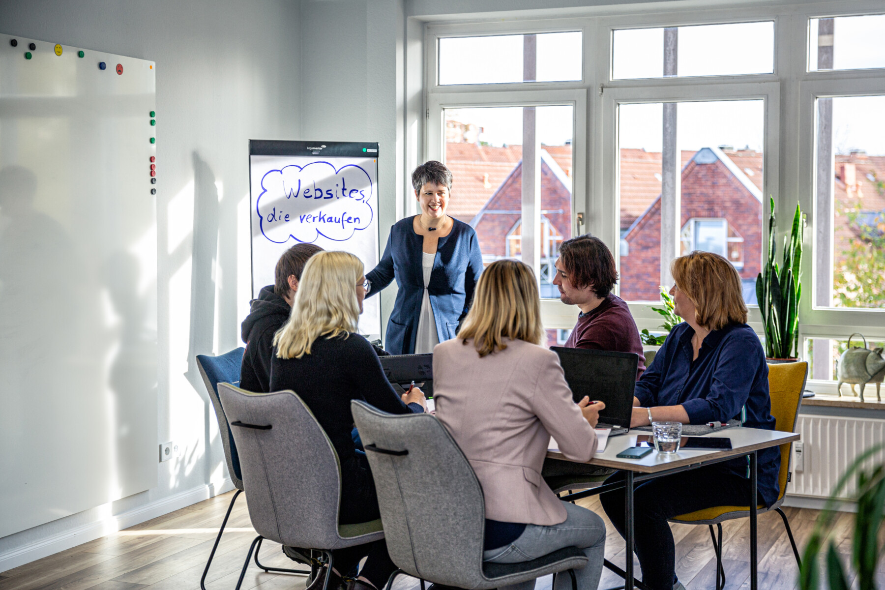 CvH Design GmbH & Co. KG